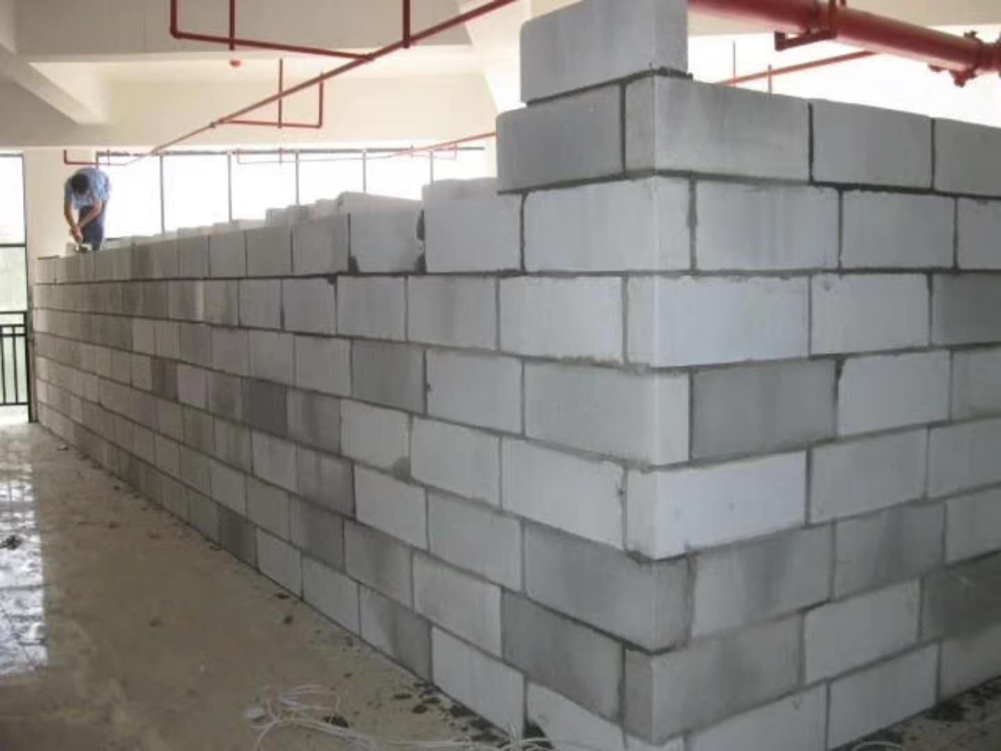 大余蒸压加气混凝土砌块承重墙静力和抗震性能的研究